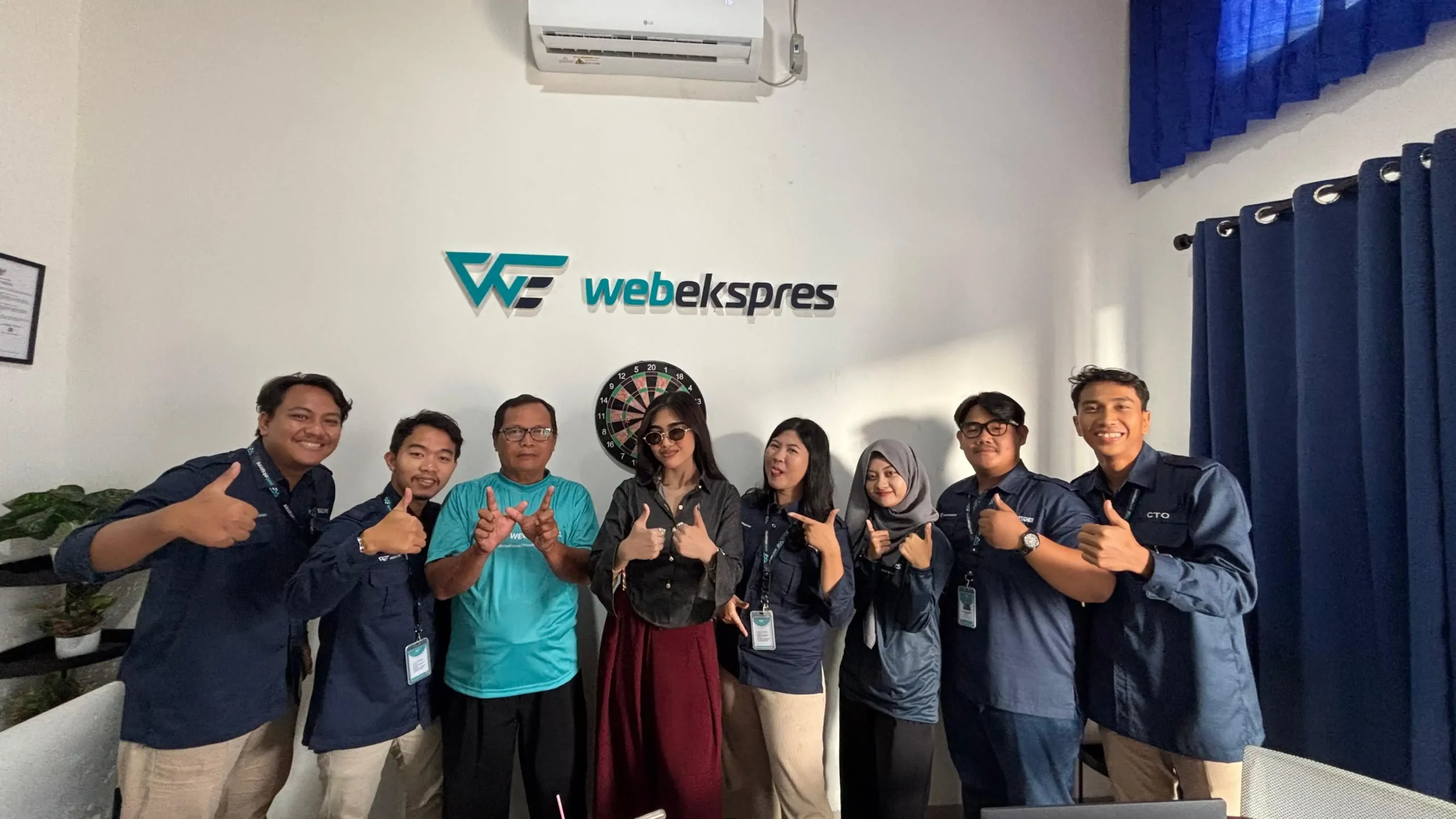 pt webekspres teknologi indonesia kunjugan influencer cece jasa pembuatan website karawang copy